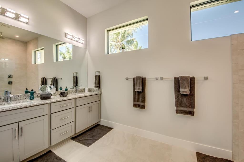 Villa Sensation By Coralvilla - New,Modern With Pool Cape Coral Exterior foto
