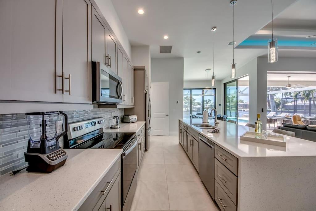 Villa Sensation By Coralvilla - New,Modern With Pool Cape Coral Exterior foto